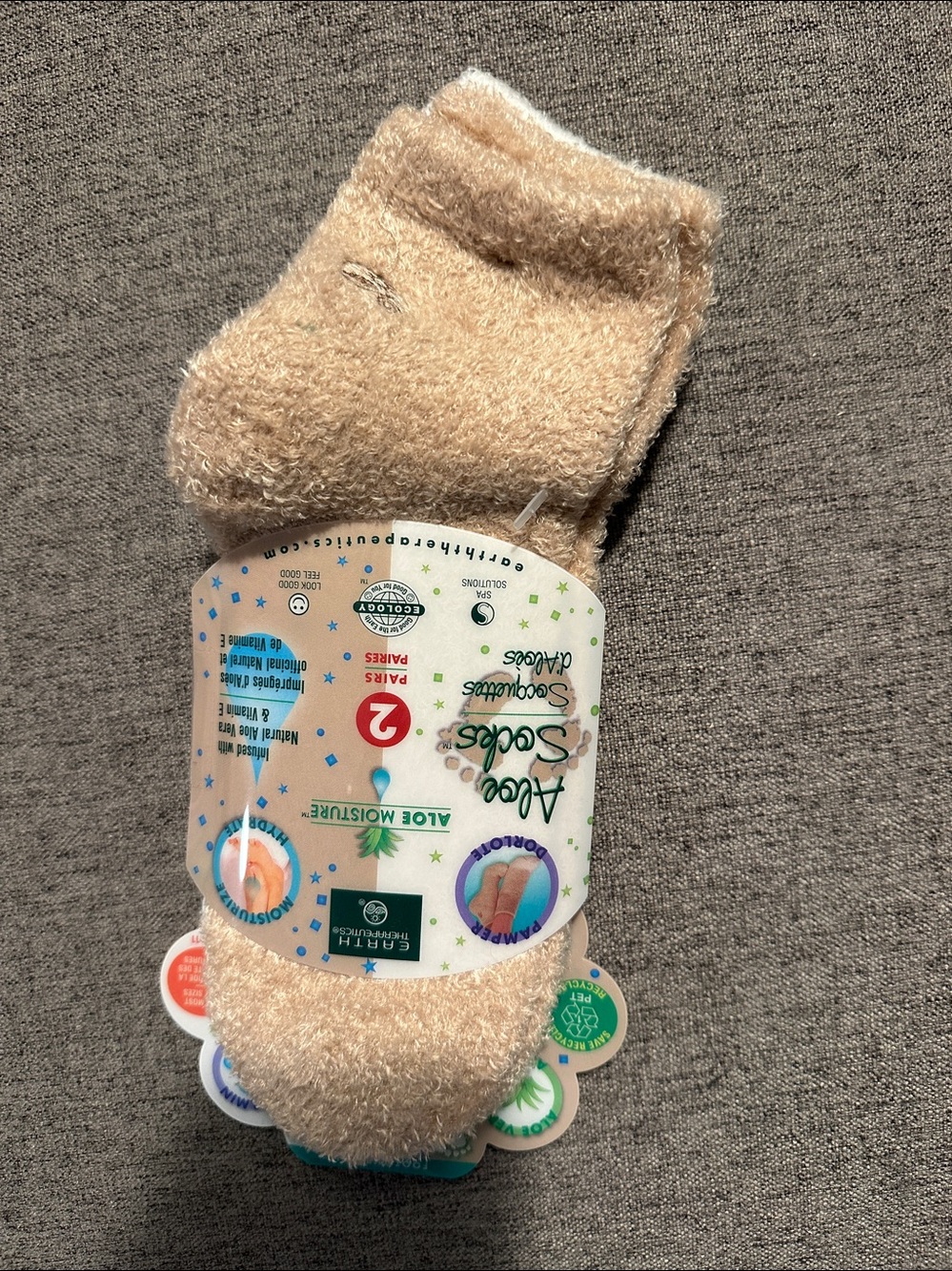 Aloe Moisture Socks by Earth Therapeutics 2 Pack